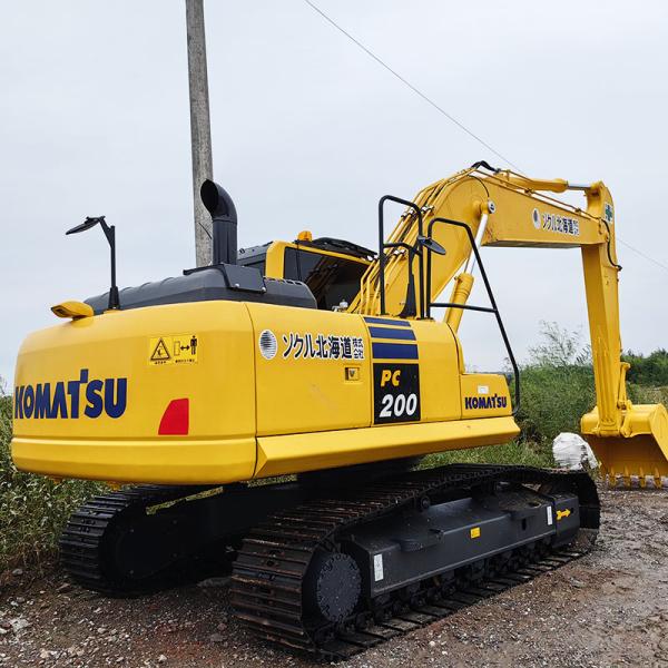 Used Komatsu Pc200-8 Earth Moving Excavator Middle With Efficient Engine