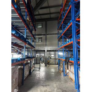 Prefabricated Steel Warehouse with Stainless Steel Gutter System Environmentally