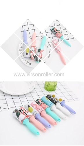 Simple and Clean Design Sticky Lint Roller