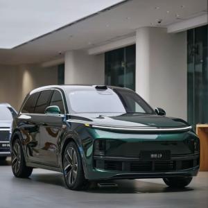 Experience the Future of Transportation with Lixiang L9 6 Seats 360° Camera