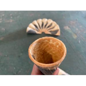 Fully Automatic Ice Cream Cone Machine Multiffunctional 3800pcs/H Sugar Cone