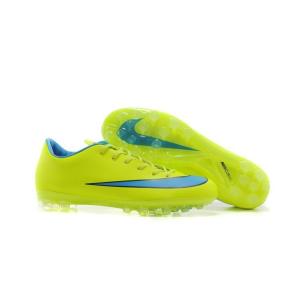 Free Shipping Men's Soccer Shoes