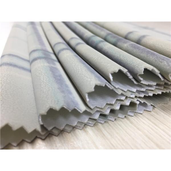 Coat 0.7mm Printed Polyurethane Leather Fabric Surface Grids Normal Tearing Strength