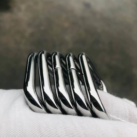 Good Quality Factory Price 36# Walnut Shell Automotive Parts dry polishing abrasive