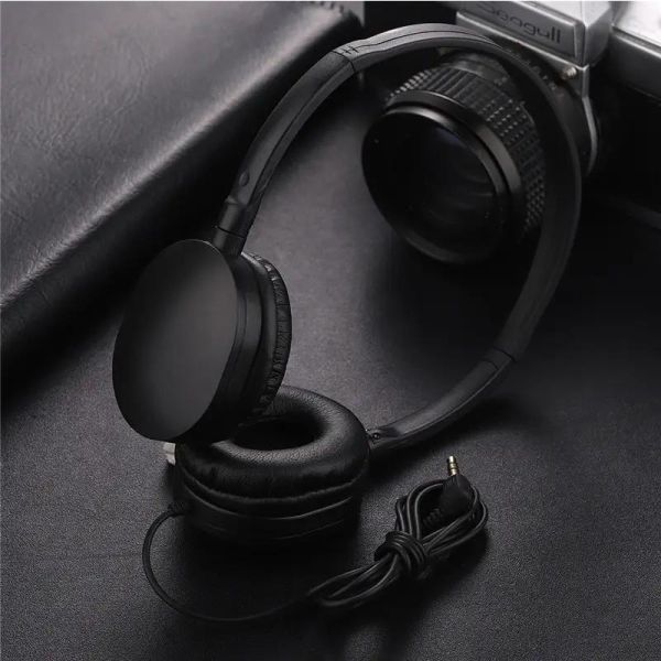 Others Chipset ABS PVC Gaming Headphones Headsets Wired Earphone and Wireless Headphone for Professional Gaming Needs
