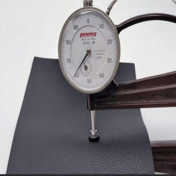 The Thickness of 0.6 Pvc 137 D90 LTear Resistance Artificial Synthetic Lychee Patterns Leather Car Mat Seat Cover Leather Fabric