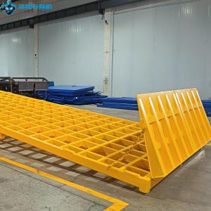 10T-10M Customized Yellow Large Square Panel Portable Manual Dock Ramp For