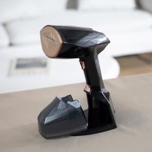 Household and Travel 2000W Handheld Portable Clothes Steamer with No Water