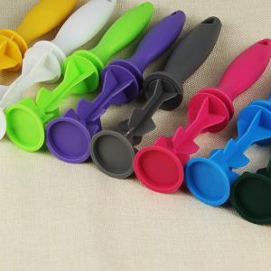 Vertical Carved Triangular Prism Lint Roller Plastic Handle