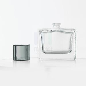 Glass Perfume Bottle Packaging with Logo and Plastic Closure