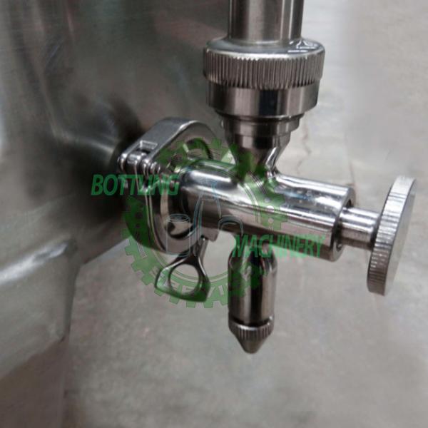 Steam Heat Mixing Tank With Motor Stirrer For Carbonated Drink Filling Line