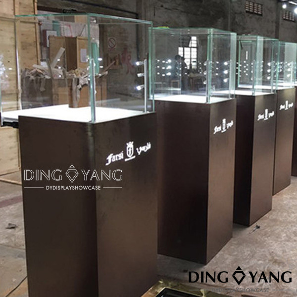 China Manufacturers Wholesale Pedestal Jewelry Showcase,Standard Pedestal Showcases