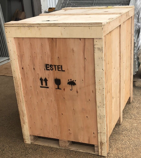 Heat Insulated Wall Mount Steel Outdoor Telecom Cabinet With Air Conditioner Cooling