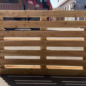 Wooden Industrial Grade Hardwood Shipping Pallet Durable Reusable Stackable Easy