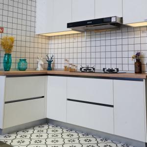 Cabinet Furniture Interior Design Melamine Finishing Modular Kitchen Cabinets