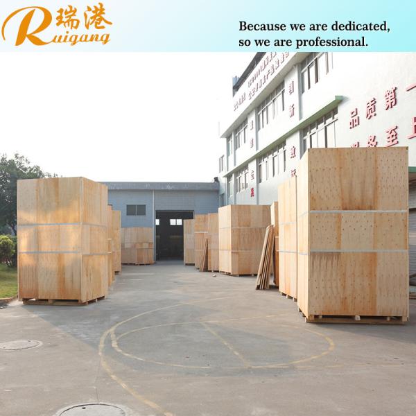 Compact PVC Bladder 1~18m3 Red Carbon Steel Foam Bladder Tank With Pressure Relief Valve