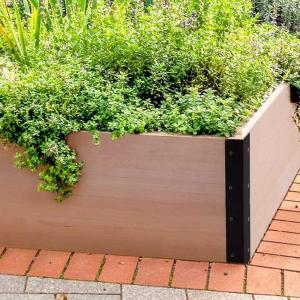 Reinforcing Garden Bed Corner Bracket with L Shape Carbon Steel Bar Hardware