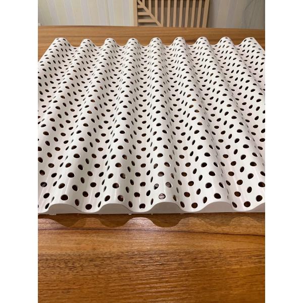 Soundproof 800x800mm Punched Aluminum Metal Ceiling Alloy Wave Plate