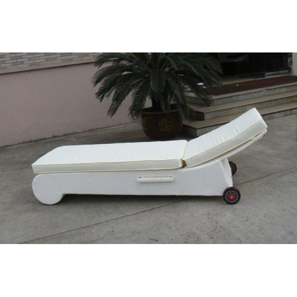 Buy Patio Wicker Chaise Lounge , White Poolside / Balcony Lounger at wholesale prices