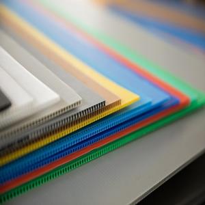 Multi Colour Fluted PP Corrugated Plastic Sheet Thickness 0.118''
