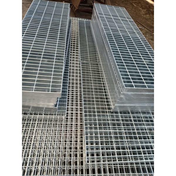 G304/30/100 350x1000 Trench Drain Covers