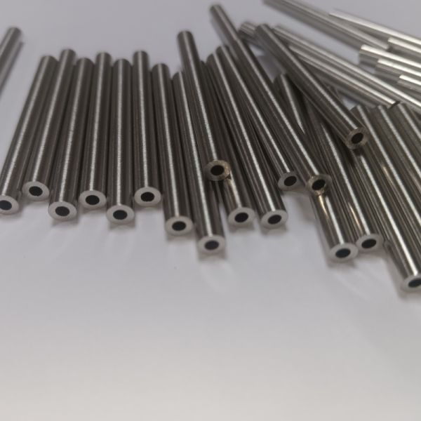 Buy Precision Cutting Of 304 Stainless Steel Capillary Tubes Without Burrs Processing at wholesale prices