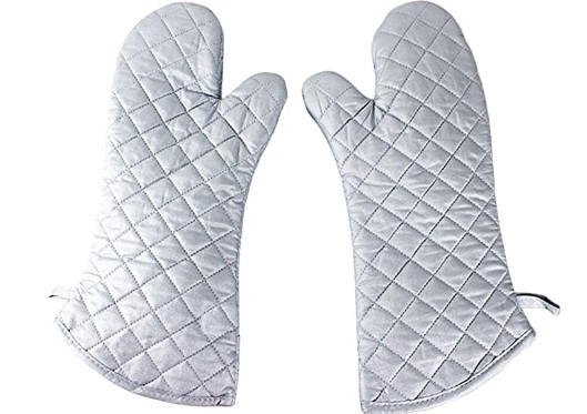 Buy Cotton Lining Silver Oven Mitts High Temperature Resistance Easy Clean at wholesale prices