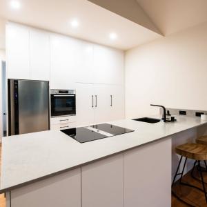 Hot Sale Kitchen Cabinet Modern Lacquer Plywood Kitchen Cabinet Design