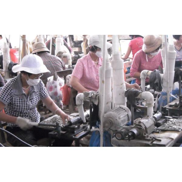 Factory wholesale high quality akoya 2 holes round natural agoya shell button for shirt dress