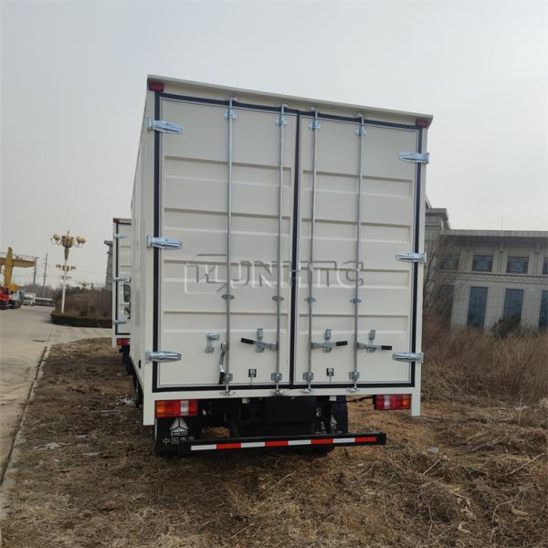SINOTRUK HOWO LHD Box Truck Van Cargo Truck 6 Tons 116hp