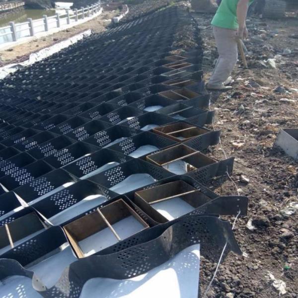 Buy Geosynthetic Material Plastic Geogrid Geocell For Road Construction Landfill at wholesale prices