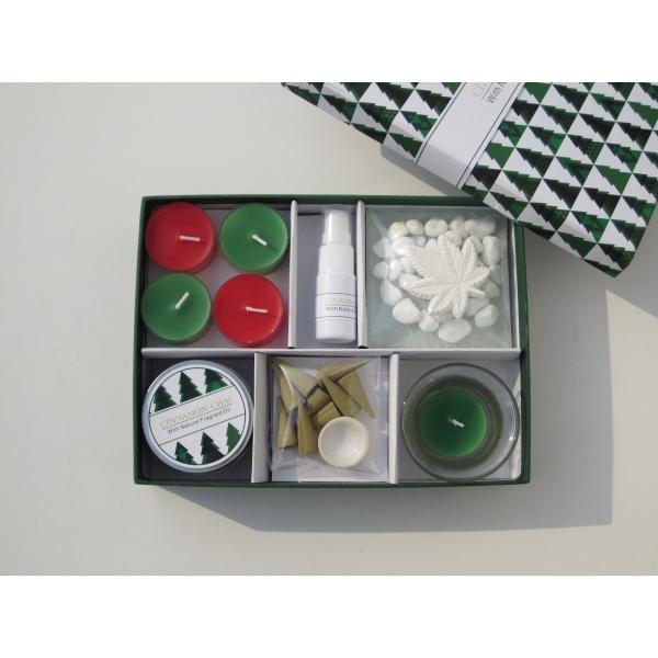 Buy Red & Green  Cinnamon chai  fragrance scented tealight candle & tin candle  packed into gift box at wholesale prices
