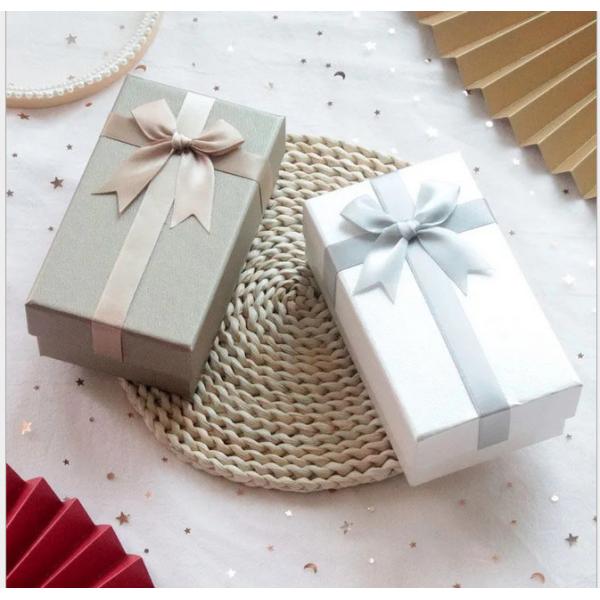 Buy Pantone Bridesmaid Packaging Rigid Gift Boxes UV Coating at wholesale prices