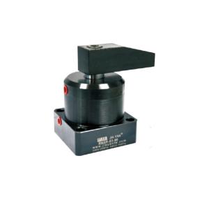 Quality Forceful Hydraulic Swing Clamp Multiple Bores Black Oxide Finish Surface for sale