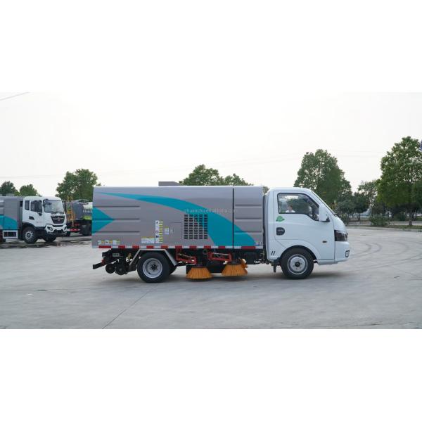 Dongfeng 2000 Liters Mini Municipal Sanitation Street Clean Road Sweeper Truck