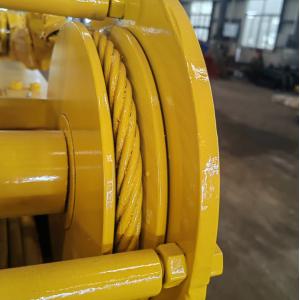 Long Reach Excavator Telescopic Boom And Arm With Clamshell Bucket