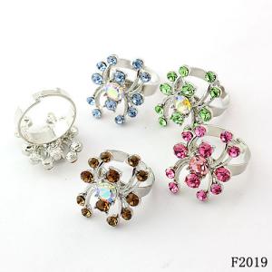 Quality Gold Cluster Women's Western Metal Casting Jewelry Rings with Rhodium Color for Gift for sale