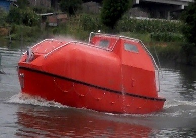 Buy Totally Enclosed Fire Resistant Common Lifeboats Marine Life Saving Boats at wholesale prices