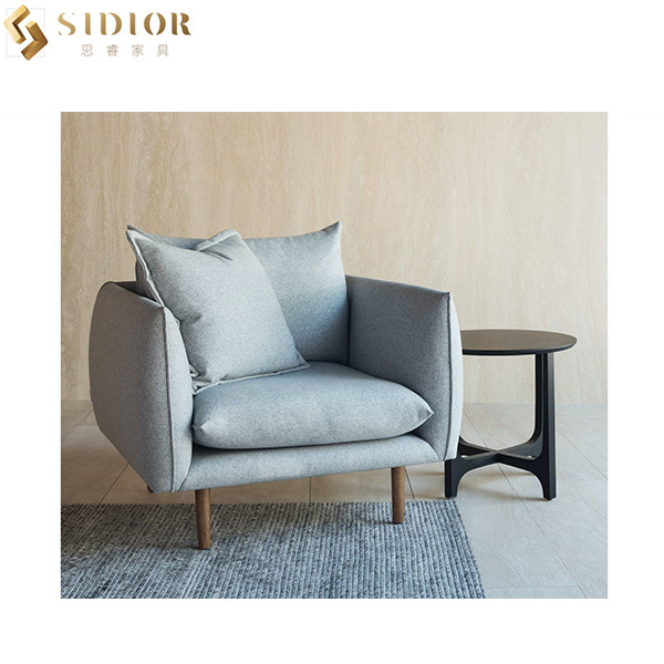 Customized Modern Hotel Restaurant Leather Leisure Chair With Solid Wood Legs