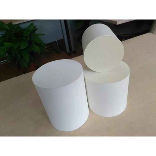 Buy Iso VOC Honeycomb Ceramic Support High Temperature Resistance 400CPSI at wholesale prices
