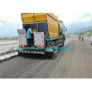 ZZ3317N4667D1 Road Maintenance Machinery , Fiber Asphalt Chip Seal Chip Sealer