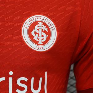 Red Polyester Breathable Fabric Football Jersey