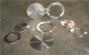 China 317L UNS S31703 1.4438 spectacle blind WN SO SW blind plate lap joint flange forging disc ring bleed ring on sale