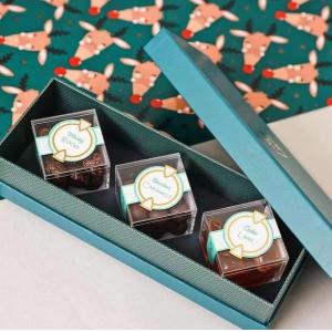Custom Gourmet Chocolate Box Packaging Rectangle Acrylic UV Coating