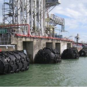 50Kpa Pneumatic Fishing Boat Offshore Platform Rubber Fender For Ship