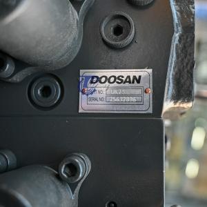 25632396 Daewoo Doosan Excavator Spare Parts Control Valve Fit DH215 DH220