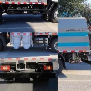 1730L 1.73m3 Fence Guardrail Road Cleaning Vehicle Good Maneuverability