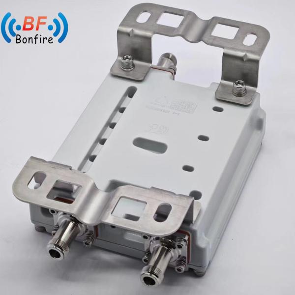 2500-2700MHz RF Diplexer UHF Cavity-Ferrite Triplexer Transmitter Combiner for