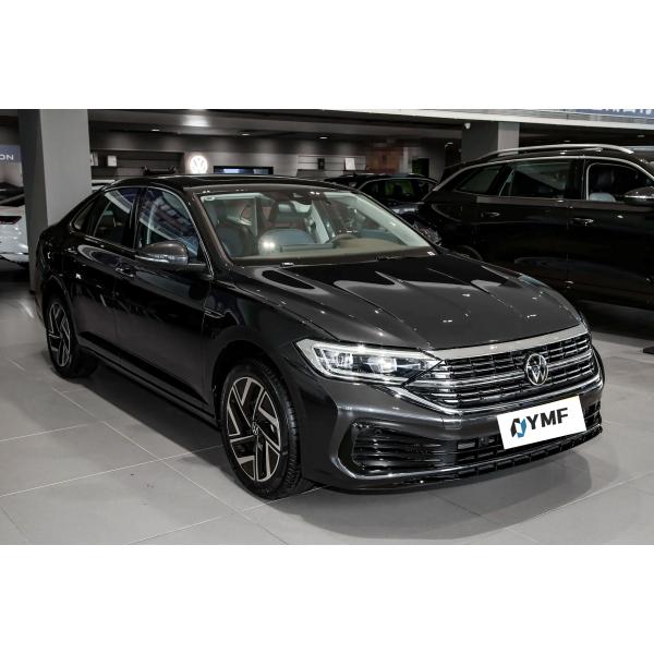 VW Sagitar 300TSI DSG Excellence Edition Gasoline Compact Vehicle 5-Seats Sleek Design