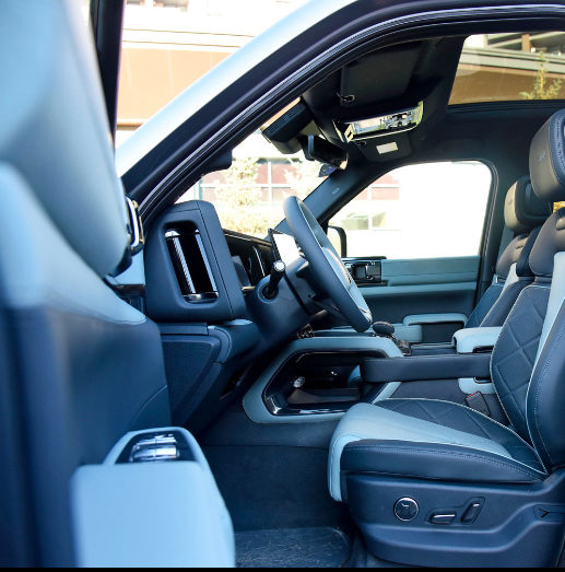 New Electric Four Wheel Drive PHEV Byd Formula Leopard 5 With Max Power Output Of 505 KW And A Max Torque Of 760 N·m.